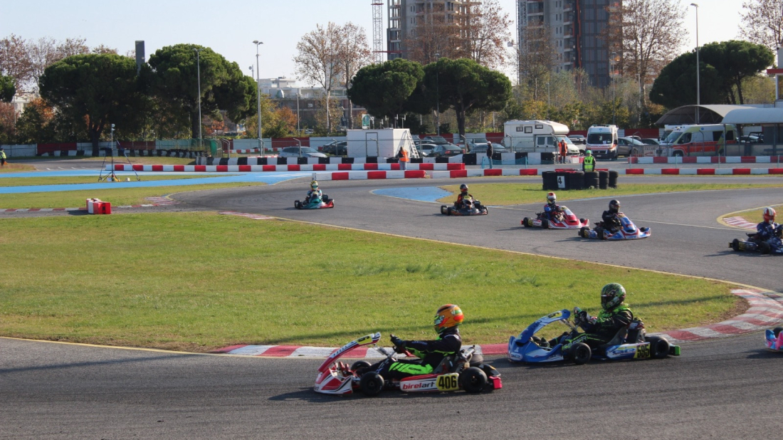 Alex Šćulac morao odustati dva kruga prije cilja zbog eksplozije motora!