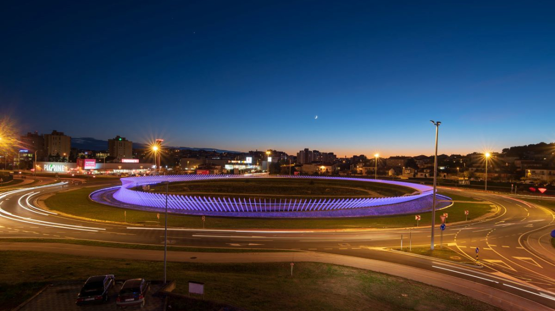 Pula: Rotor u Šijani u ljubičastom u znak podrške Palčićima