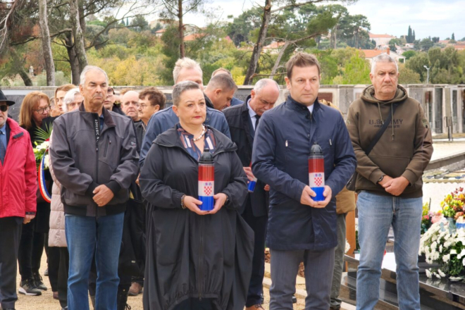 U Rovinju obilježen Dan sjećanja na sve žrtve Domovinskog rata te žrtve Vukovara i Škabrnje
