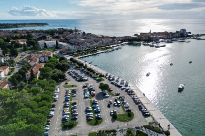 Grad Umag: Poništena odluka o parkiralištima na Obali i kod Ine