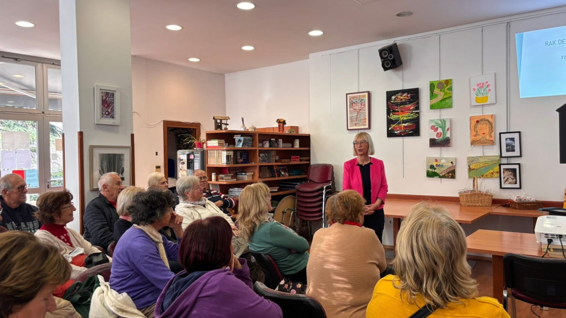 Veliki odaziv rovinjskih umirovljenika na edukativno predavanje o prevenciji i ranom otkrivanju tumora debelog crijeva