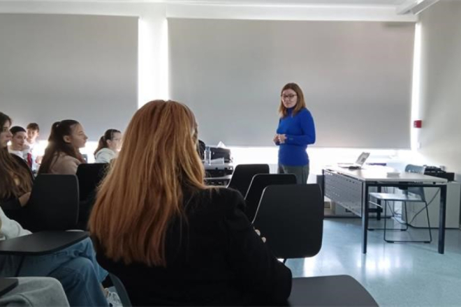 Srednjoškolci u Umagu educirani o nasilju u vezama na radionici ‘To nije ljubav’