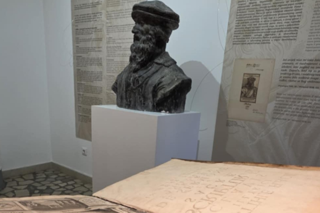 Matija Vlačić vraćen kući: U Galeriji C8 u Puli izloženi prvi lokalni primjerci njegovih djela