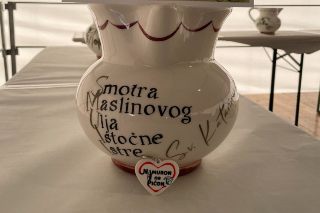 Istarski maslinari i vinari predstavili najbolje proizvode na SMUII-u u Svetoj Katarini!