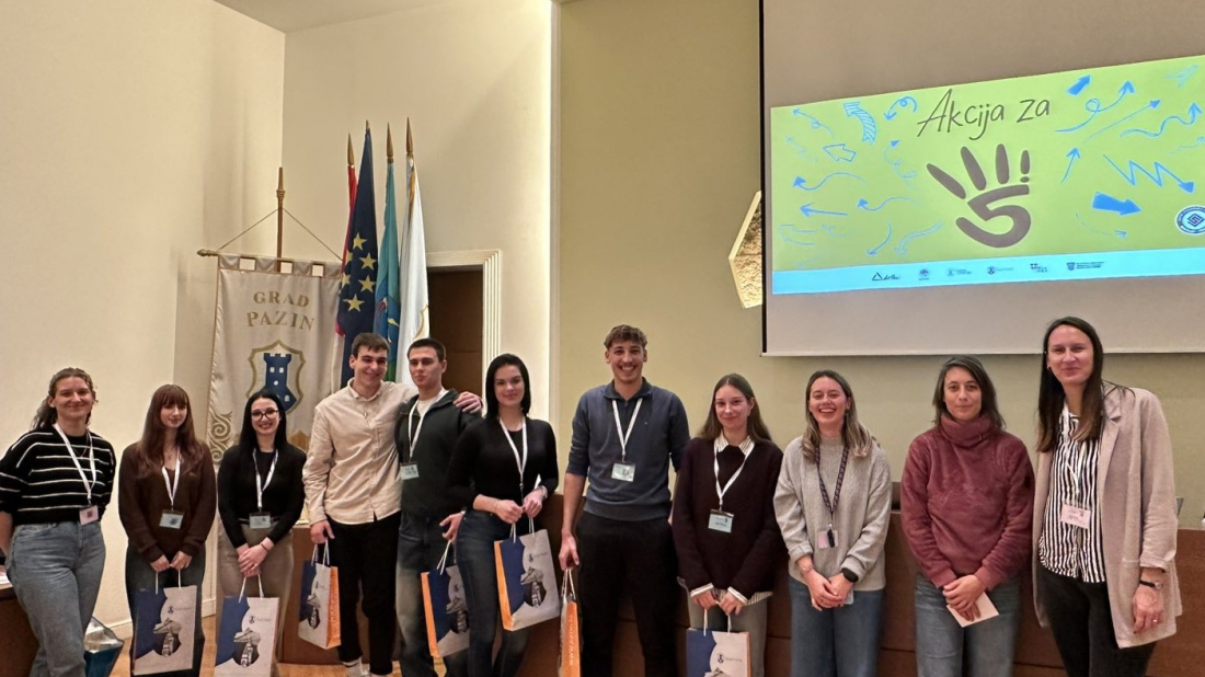 Mladi u Pazinu preuzeli uloge vijećnika i odlučili o projektu vrijednom 700 eura
