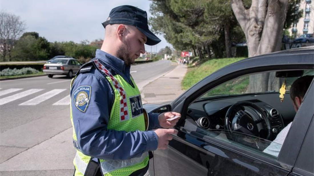 Poreč: Vozio s 2,3 promila, policija ga odvela na triježnjenje!