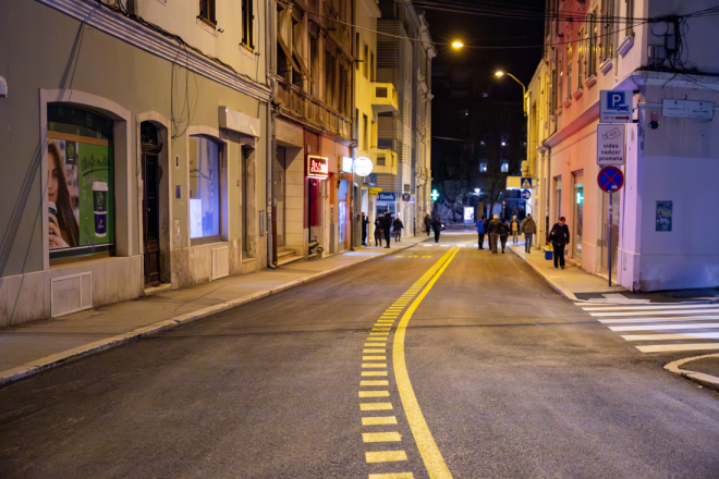 Pula: Zagrebačka ulica zasjala u novom ruhu!