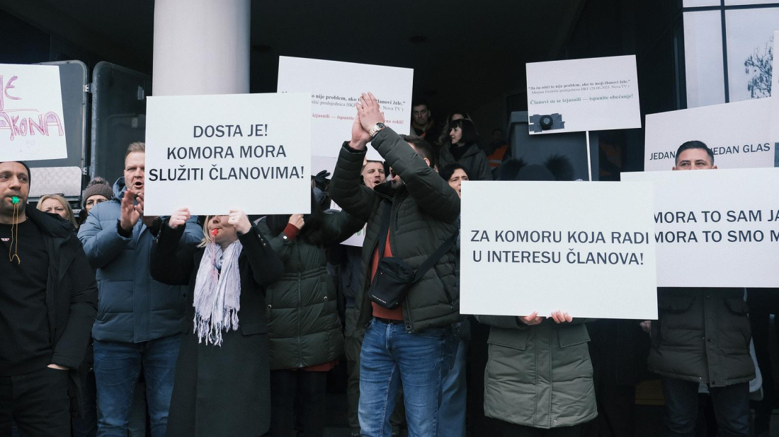 Fizioterapeuti održali prosvjed pred Hrvatskom komorom fizioterapeuta: Traže ostavku predsjednice