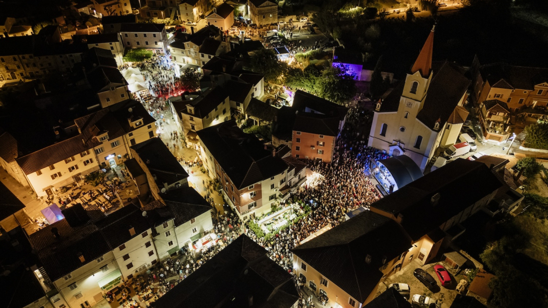 Advent koji miriše na toplinu i stvaralaštvo: Brtonigla otvara vrata Artigiani