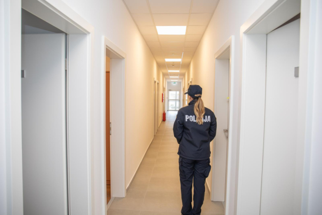 Uhićen zbog pijane vožnje pa razbijao po policijskoj postaji u Poreču!