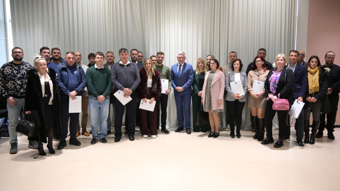 Istarska županija uručila posljednje ovogodišnje ugovore za bespovratne potpore poduzetnicima i građanima