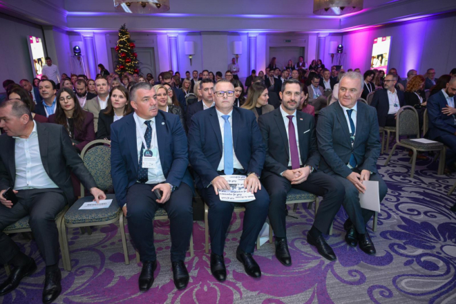 Kongres hotelijera okupio ključne ljude sektora; Glavina još jednom pozvao na korekciju cijena