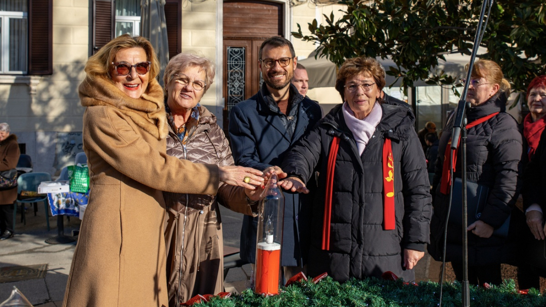U Puli upaljena druga adventska svijeća