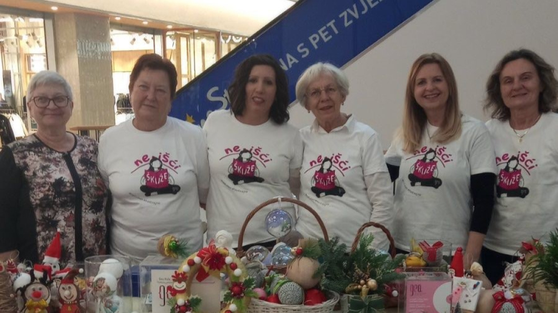 Klub Gea Pula prikupio 1.640 eura na božićnom štandu u Max Cityju