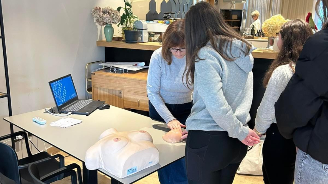 Klub Gea Pula educira mlade: Radionice samopregleda dojki u istarskim srednjim školama