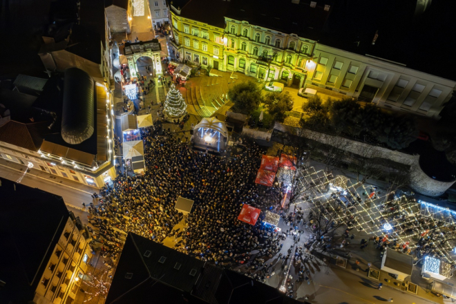 Provjerite termine: Privremeno zatvaranje prometa u Puli zbog manifestacije „Advent u Puli“