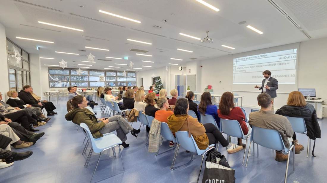 Boris Jokić održao predavanje o odnosu roditelja i škole u Medicinskoj školi Pula