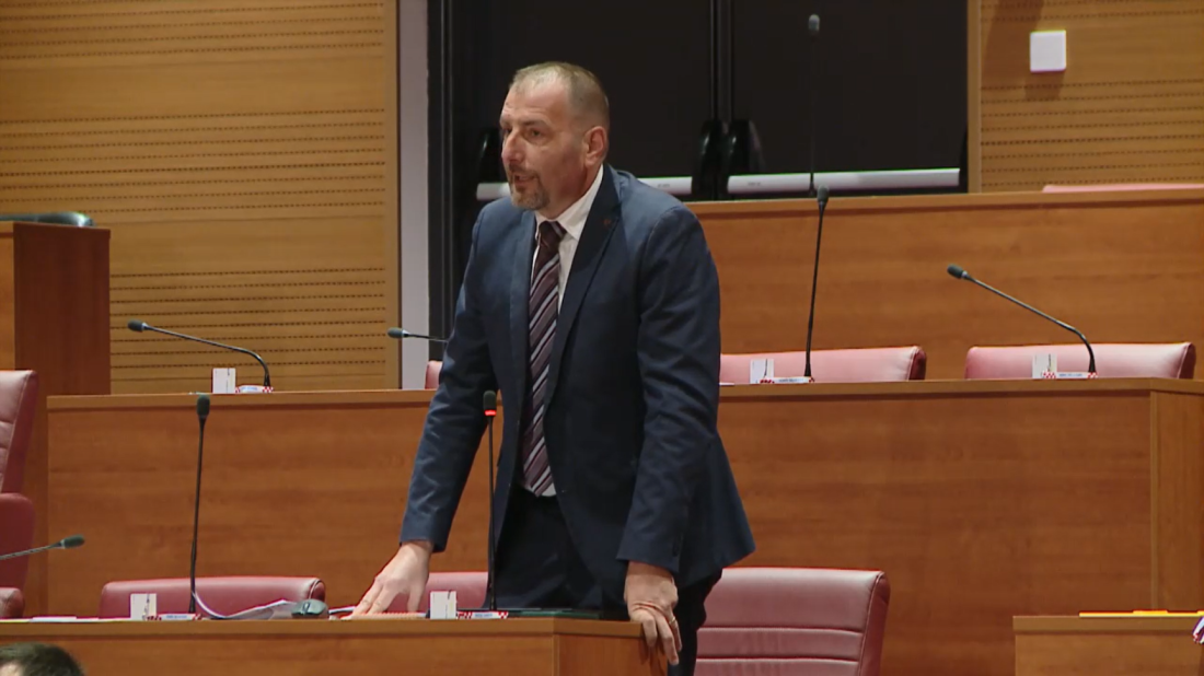 Paus u Saboru: Zakon o prostornom uređenju otvara vrata devastaciji!