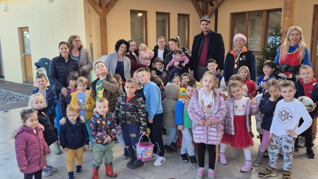 Vižinada: Pčelar Emilijano Marković donirao med od bršljana vrtiću u Vižinadi