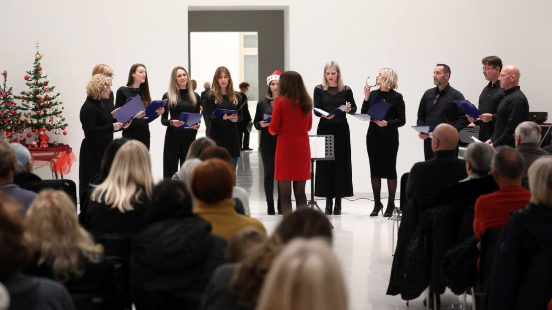 Ove srijede: Unplugged Božićni koncert u Arheološkom muzeju Istre