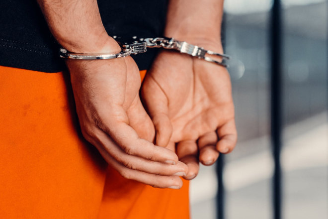 Policija brzo reagirala: Razbojnik s pištoljem uhvaćen nakon krađe u Svetvinčentu!