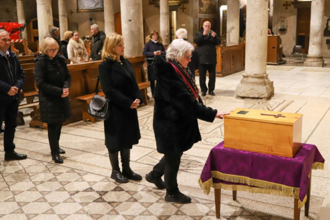 Povijesni povratak biskupa Jurja Dobrile: njegovi posmrtni ostaci vraćaju se u Istru, danas izloženi u Tinjanu
