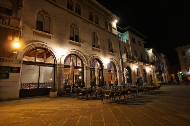 Pula: Unikatne modne dragocjenosti na Vintage Pop Up Marketu u Galeriji Cvjaner