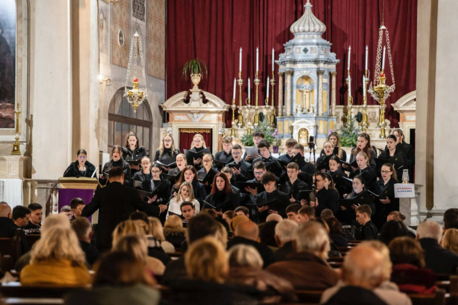 (FOTO) Rovinj Art & More – winter edition: Dugotrajni pljesak publike za Haydnovu "Harmoniemesse"