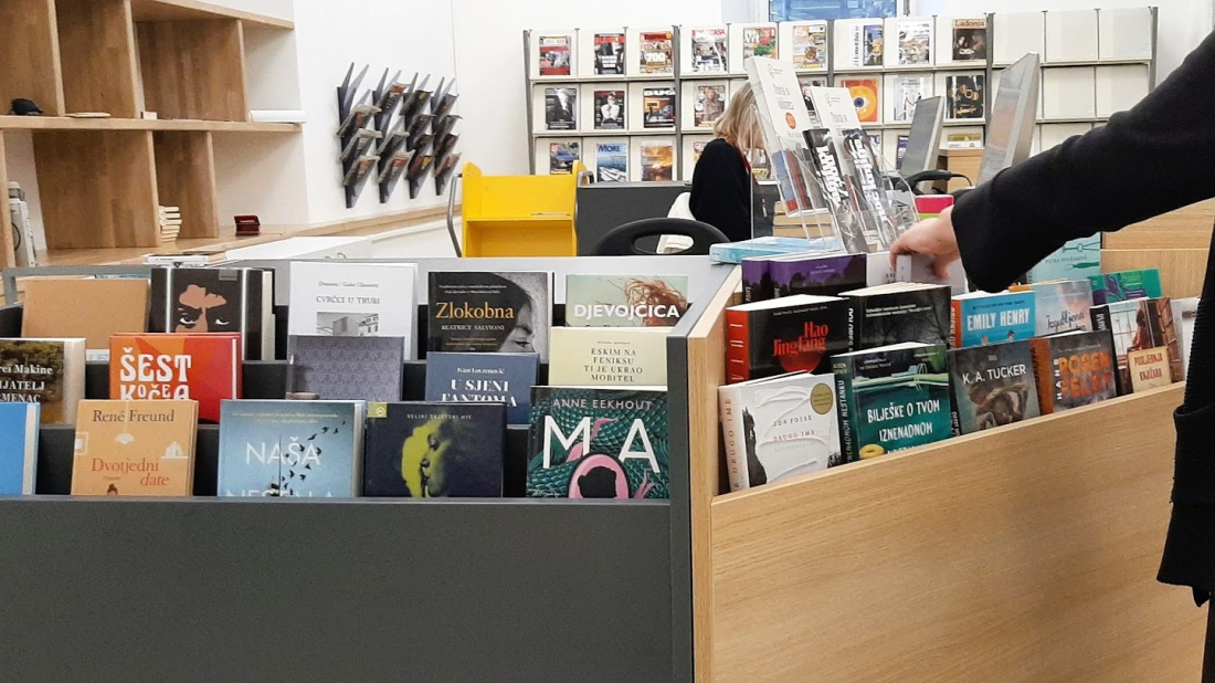 Knjiga koja je osvojila čitatelje stiže u Pulu: Večeras susret s Bronjom Žakelj, u petak filmska projekcija!