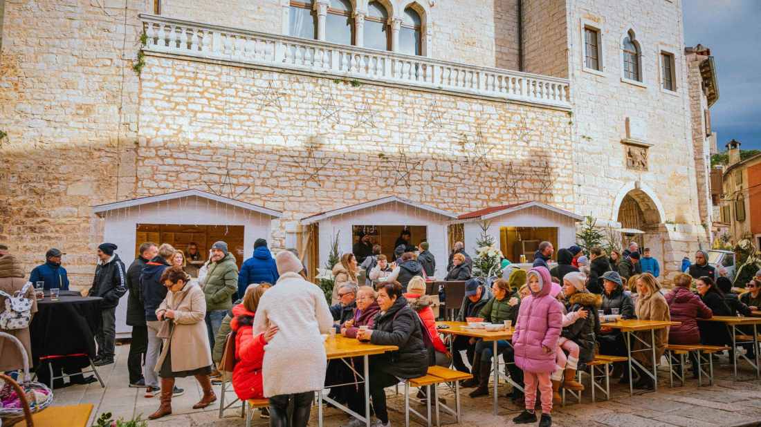 Badnjak u znaku tradicije i zajedništva: Općina Bale organizira ručak s mještanima!