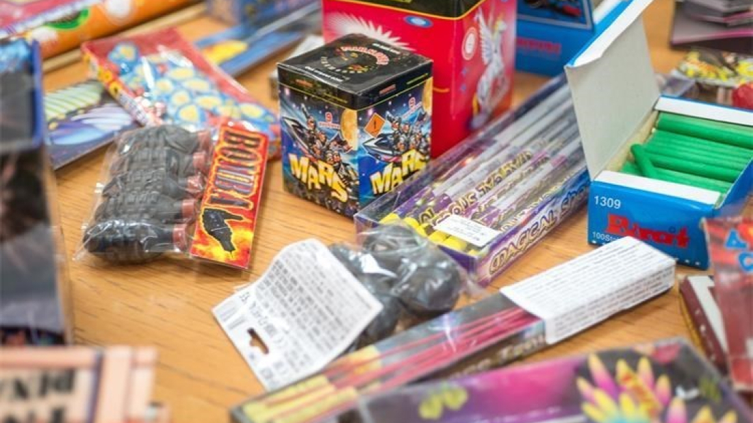 Od danas dozvoljeno korištenje petardi, MUP provodi akciju „Mir i dobro“: Roditelji, nadzirite djecu!