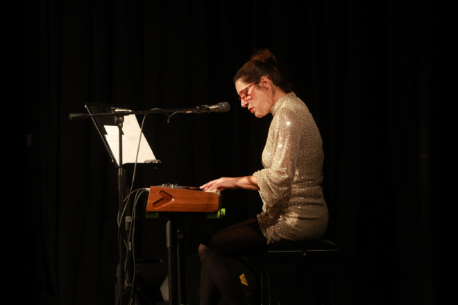 Nuša Hauser na Badnjak nastupa u Malom kazalištu u Labinu!