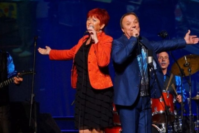 Anelidi i Vesna Nežić Ružić na Badnjak tradicionalno na pulskoj Tržnici