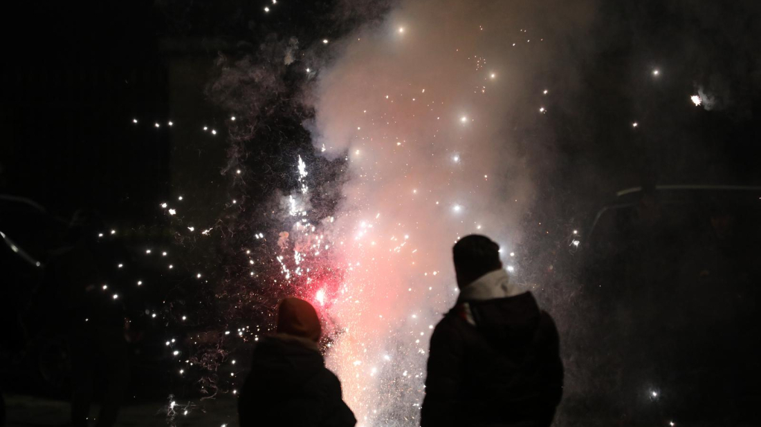 Maloljetnici u Žminju i Puli bacali petarde - policija im sve oduzela, roditeljima ide optužni prijedlog!