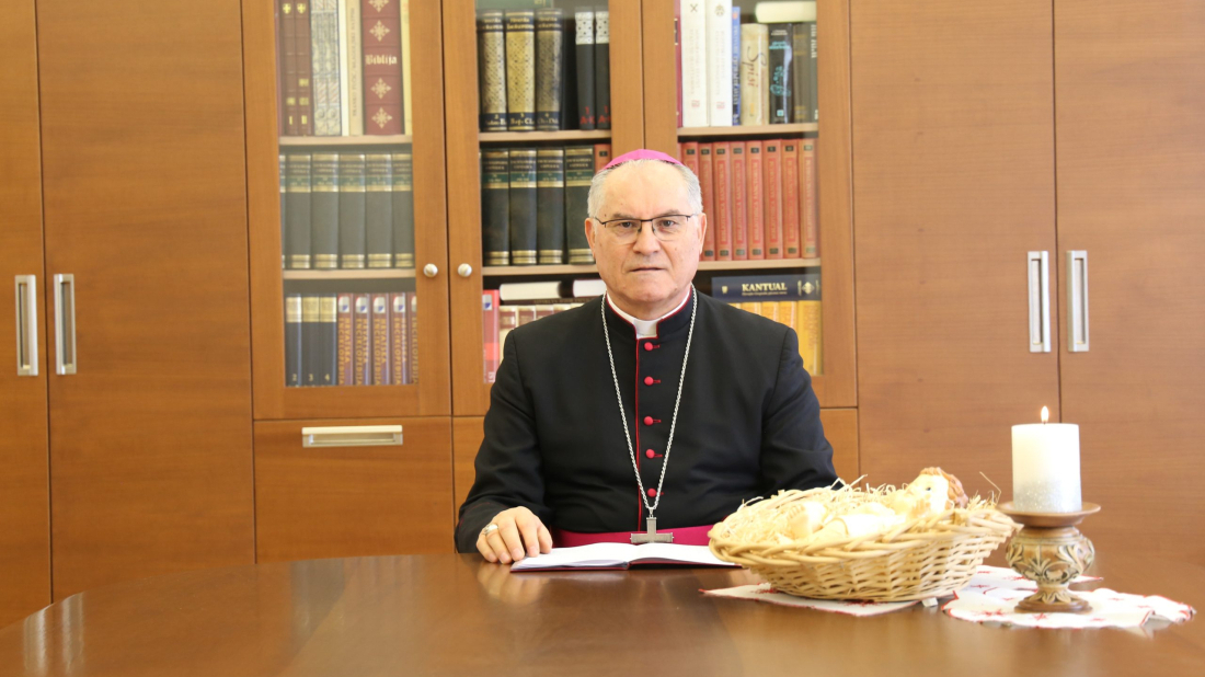 Božić kao vrijeme nade, istine i zajedništva! Biskup Štironja uputio božićnu poruku vjernicima i ljudima dobre volje