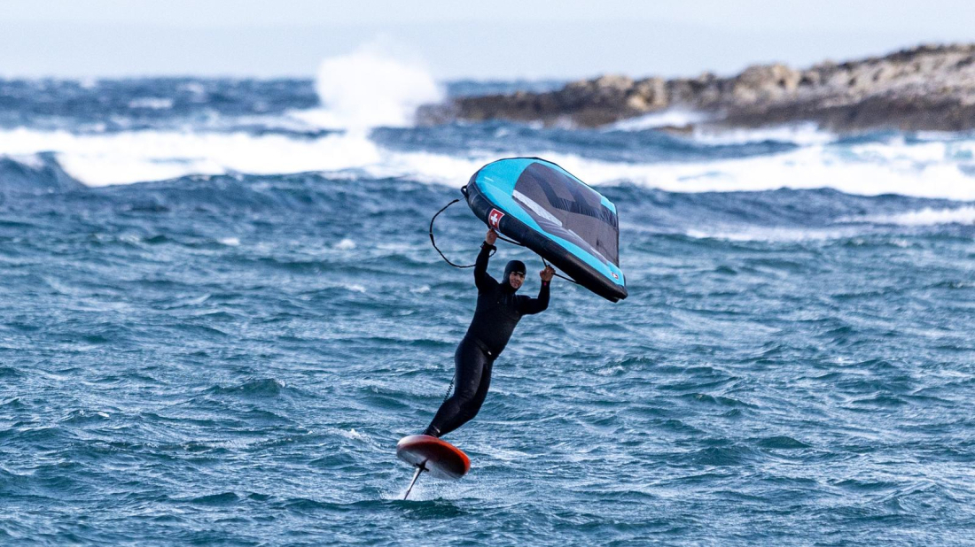 Blagdani na moru: surferi iskoristili božićnu buru u uvali Kuje