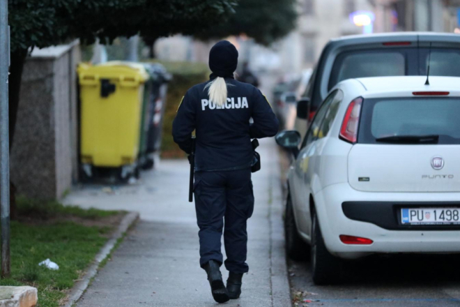 Vandalizam u Istri: Sve četiri gume probušene u dva navrata!