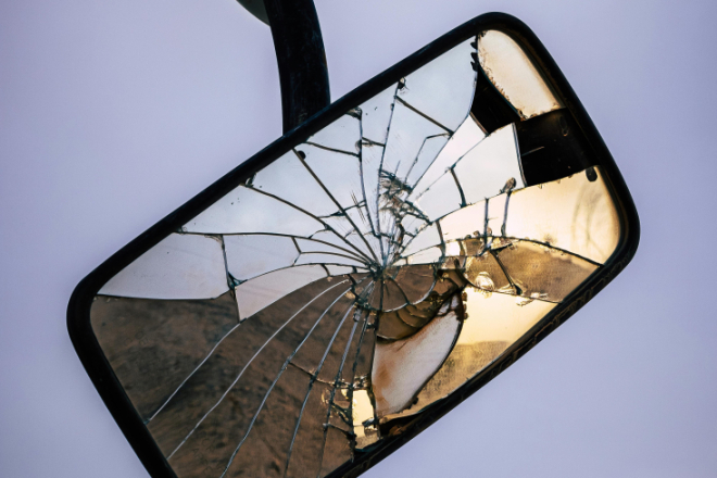 Pula:  Muškarac osumnjičen za namjerno oštećenje retrovizora u Anticovoj ulici