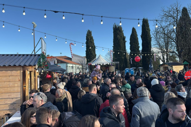 Veselo i u dobrom raspoloženju: Žminj dočekao Novu godinu u podne