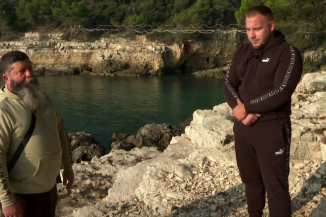 Plava vrpca Vjesnika dodijeljena pulskim ribarima za spašavanje izletničkog broda kod Golubovih stijena!