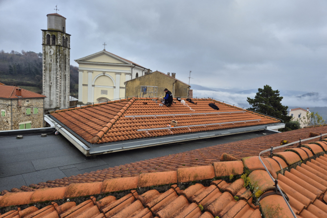 Završena ugradnja fotonaponskih elektrana na školama u Vižinadi i Kanfanaru