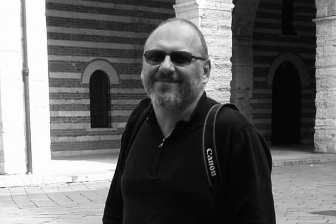 Tužna vijest: Napustio nas je Andi Bančić, kulturnjak i dugogodišnji član umjetničke skupine Šikuti Machine