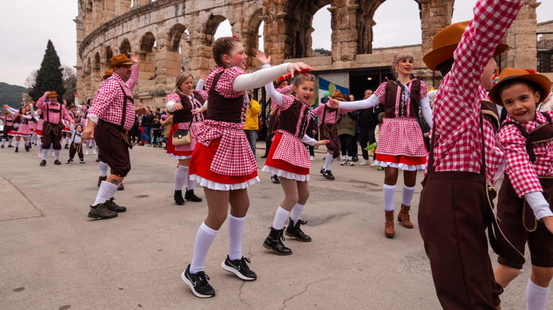 Ne propustite biti dio karnevalske čarolije: prijave za Pulski karneval još su otvorene!