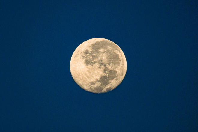 Nebo sprema rijedak spektakl: Vučji supermjesec, Jupiter i meteori u istoj večeri