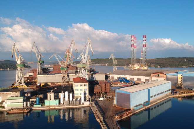 Pula kroz stoljeće: Od brodogradilišta i kraljevske tvornice duhana do modernih korporacija