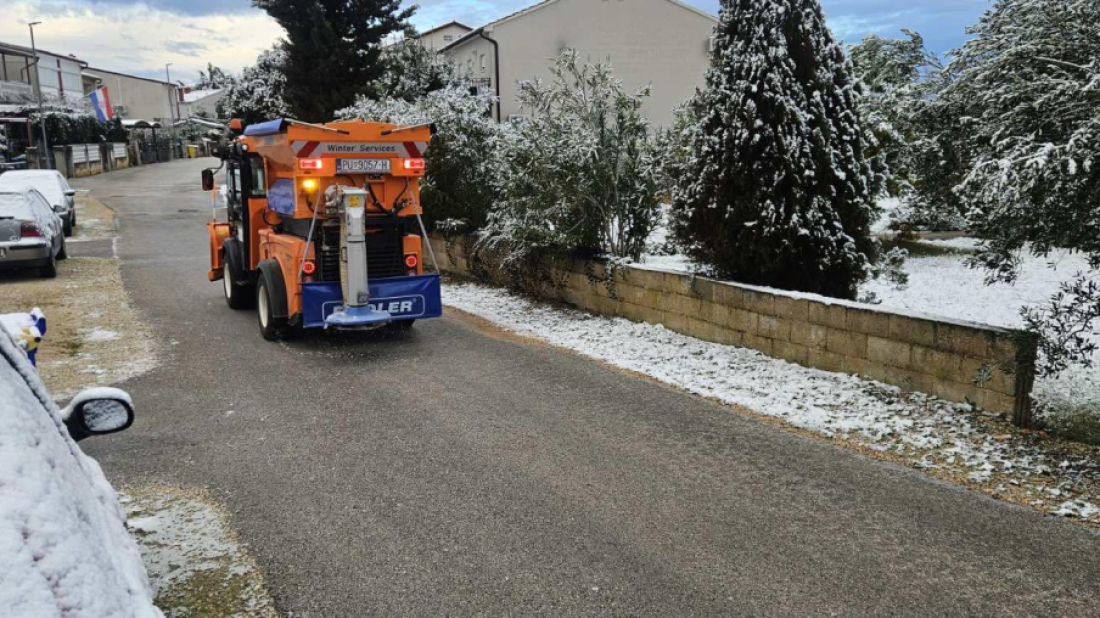 Zbog hladnoće i mraza zimska služba u Rovinju u punoj pripravnosti