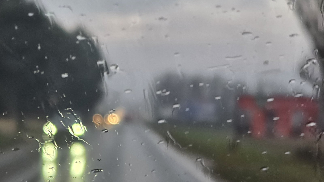 Olujno jugo i magla podigli meteoalarme diljem Hrvatske!
