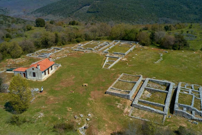 Ove nedjelje besplatan obilazak arheološkog lokaliteta Nezakcij u sklopu projekta „Upoznaj svoju zemlju“