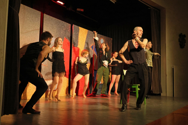 Nova kazališna družina „San, san“ s uspjehom predstavila svoju prvu predstavu „Proba 37, senza fine“