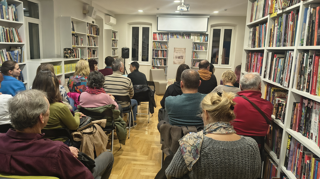 Uz veliki odaziv, u rovinjskoj knjižnici predstavljena povijesno-fantastična trilogija Ane Cerovac “Između orla i lava”